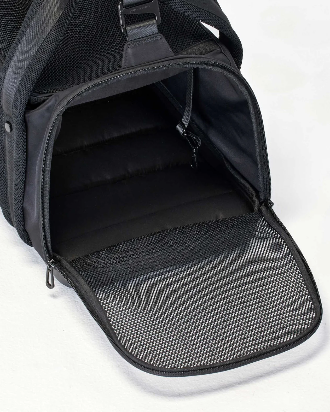 Welcome Aboard Travel Carrier in Black - Image 7