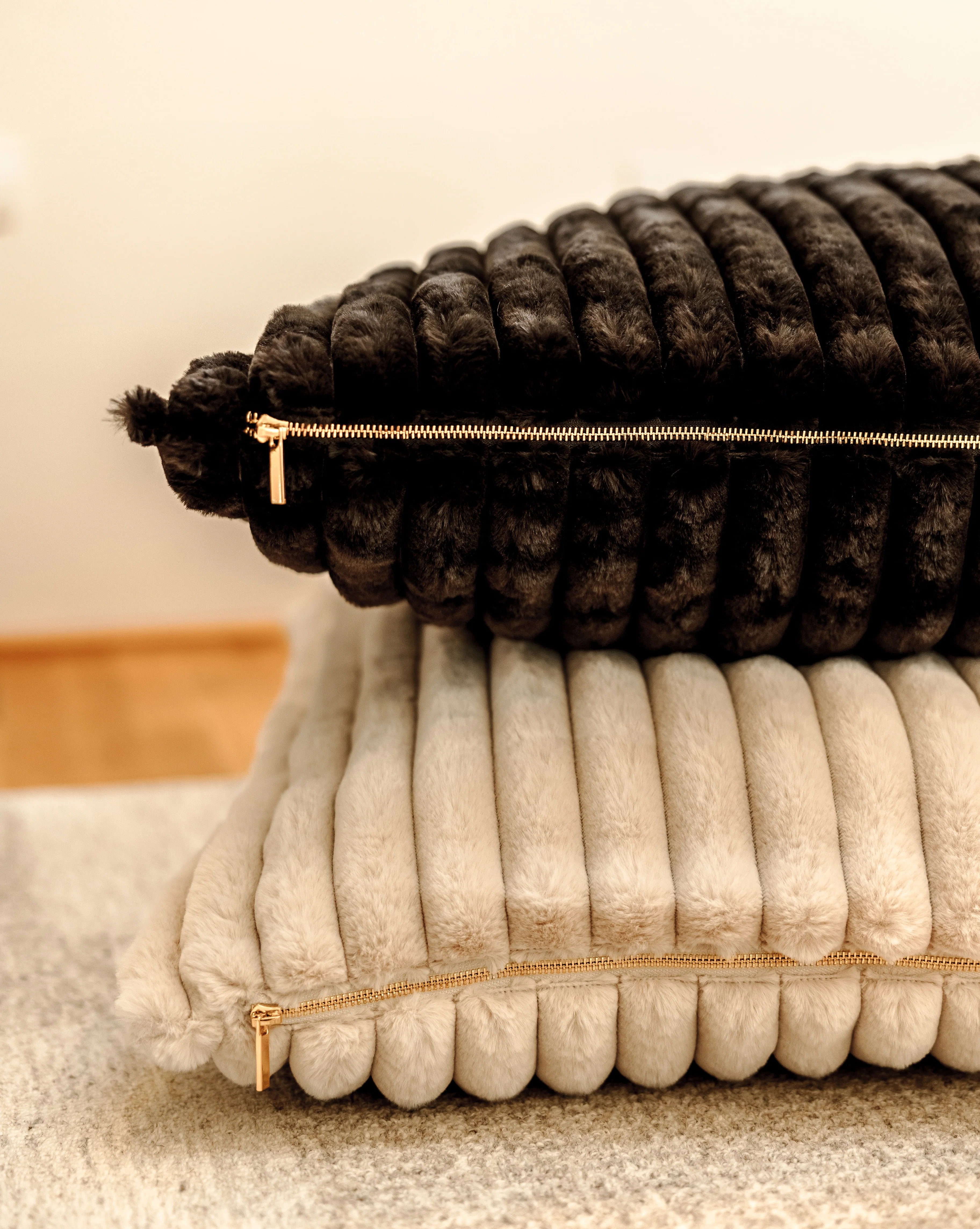 Coronado Black Faux Fur Dog Bed - Image 5