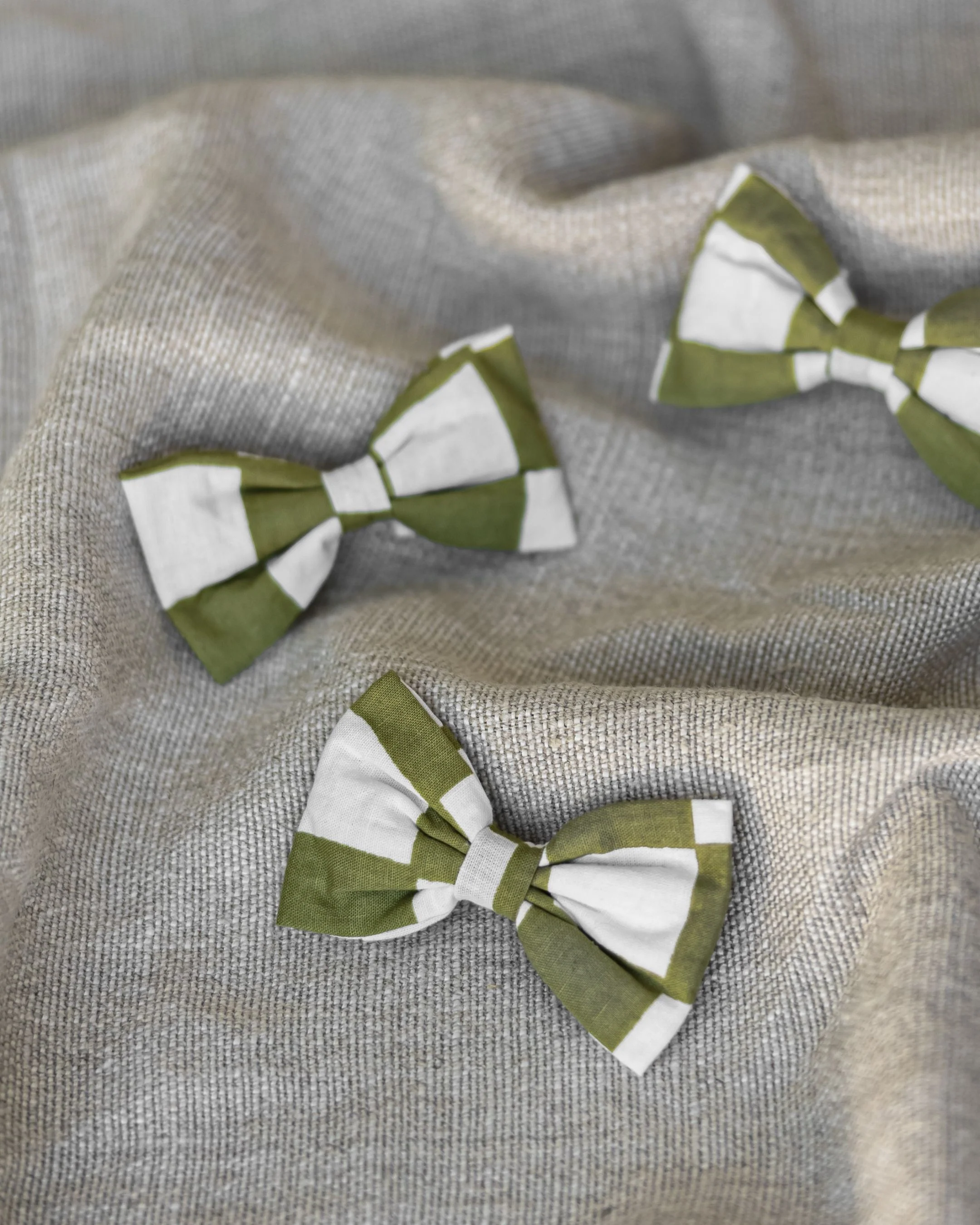 Make a Move Green Check Dog Bow Tie - Image 4