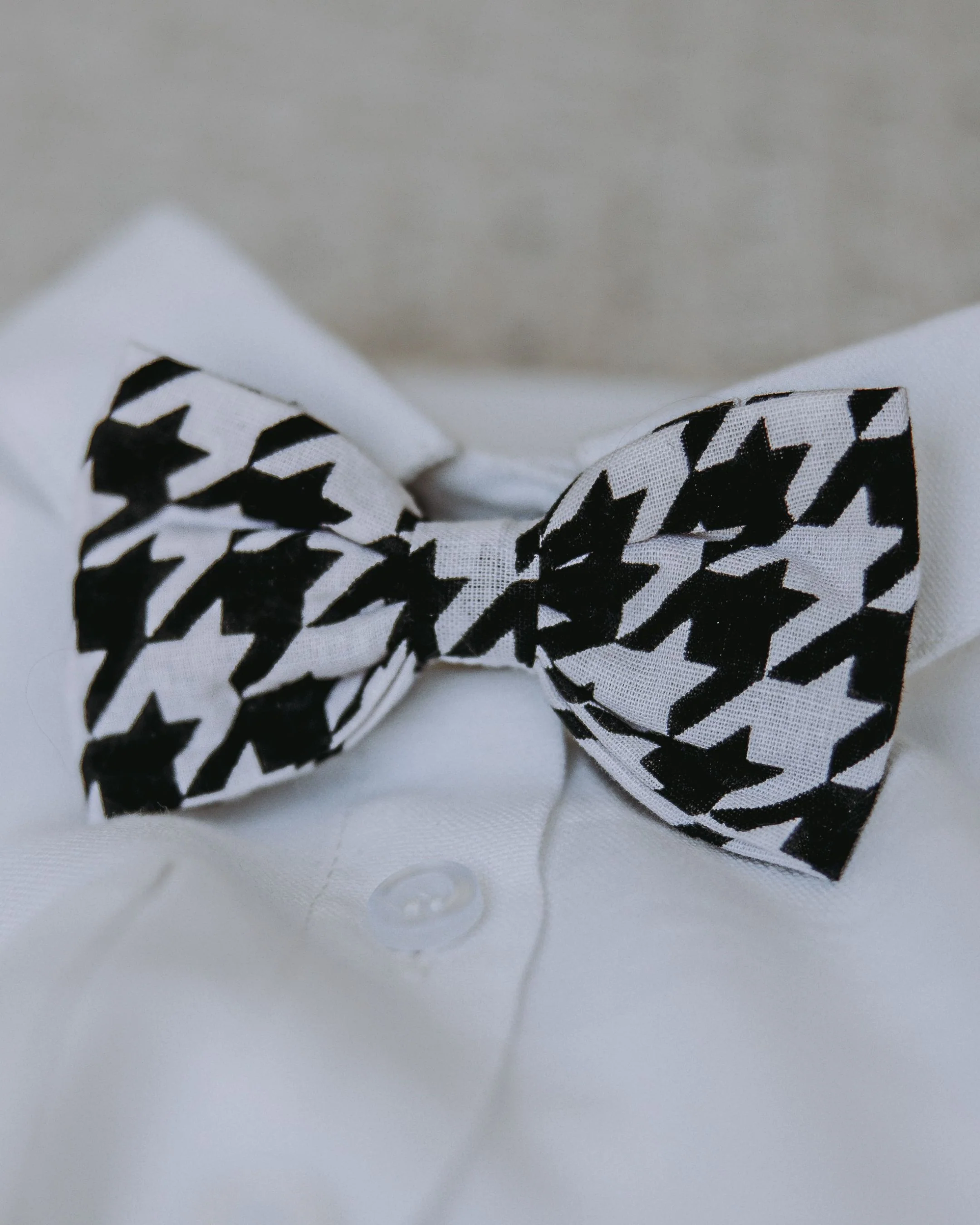 Watson Black + White Houndstooth Bow Tie