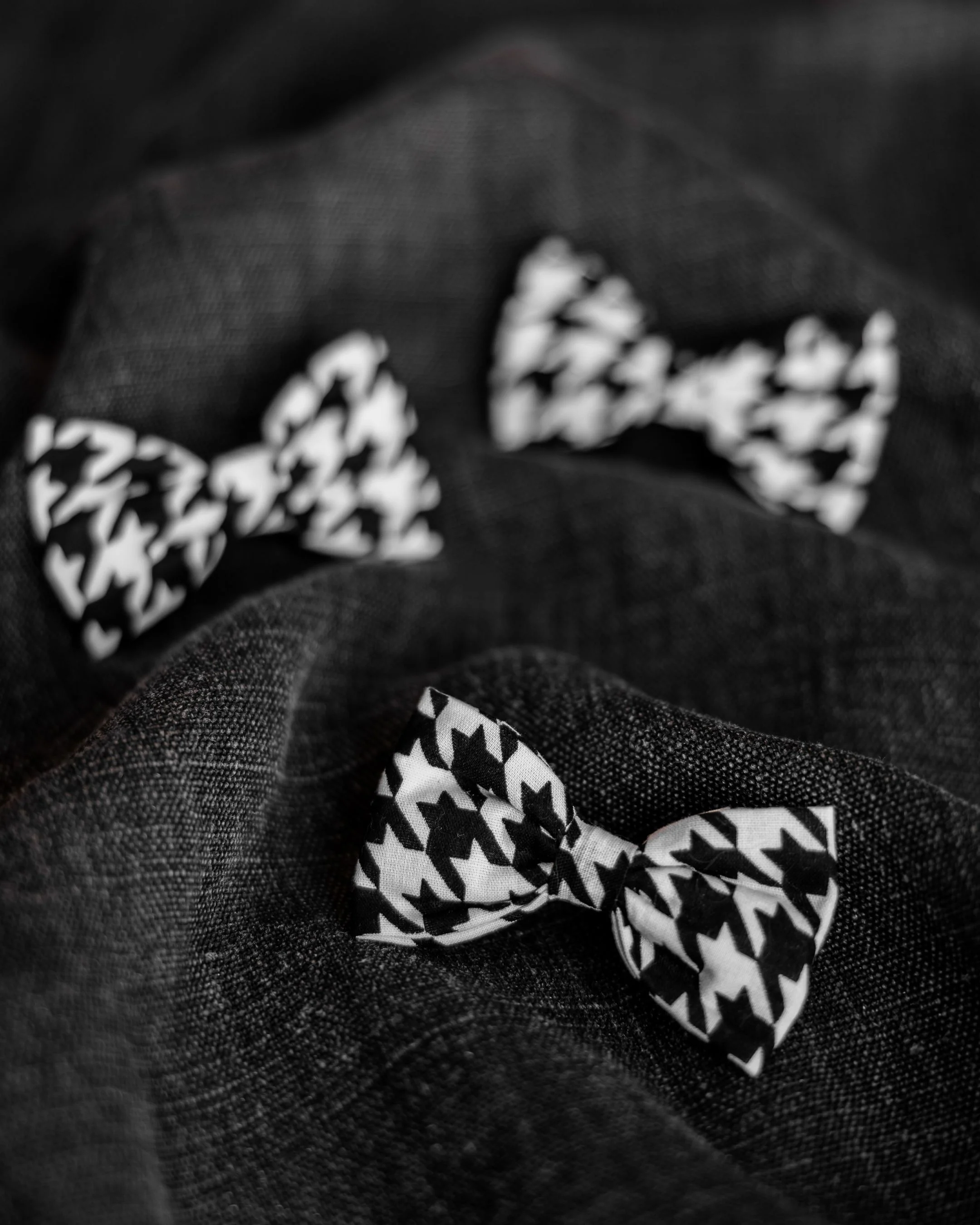 Watson Black + White Houndstooth Bow Tie - Image 3