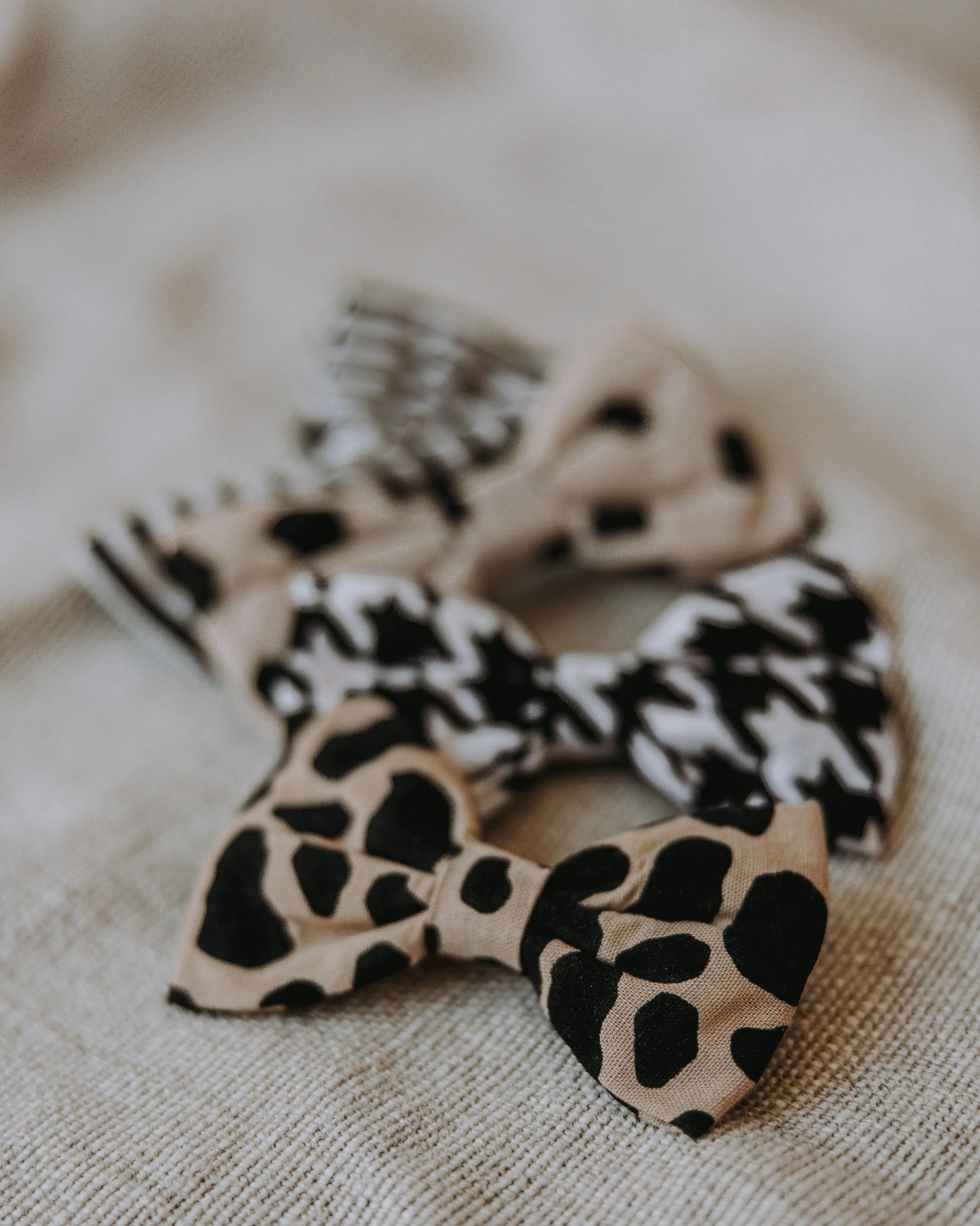 Watson Black + White Houndstooth Bow Tie - Image 4