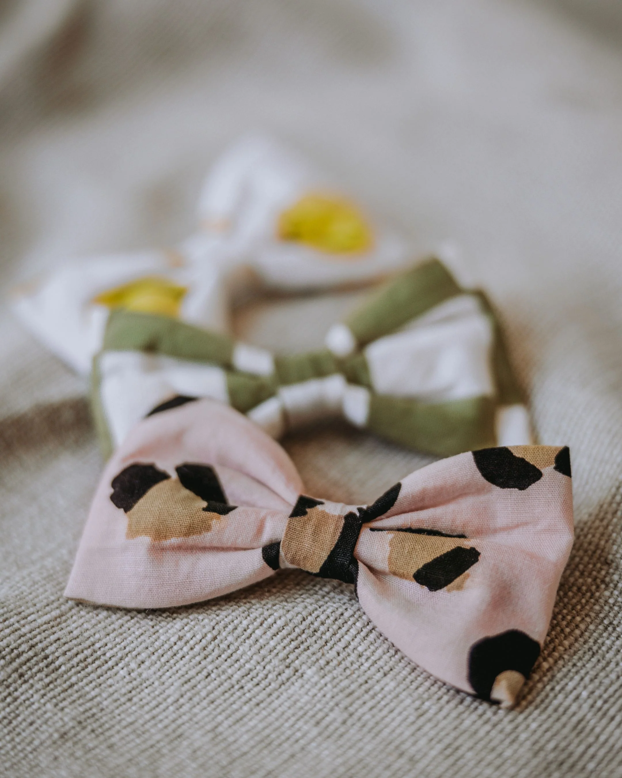 Juno Peach Leopard Dog Bow Tie - Image 4
