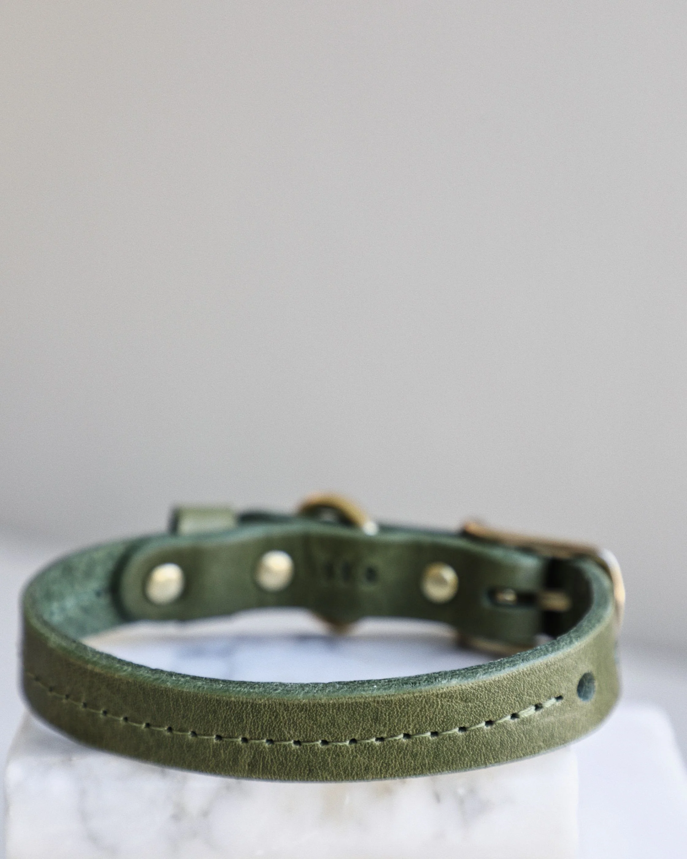 Band & Roll Leather Dog Collar in Moss - Image 2