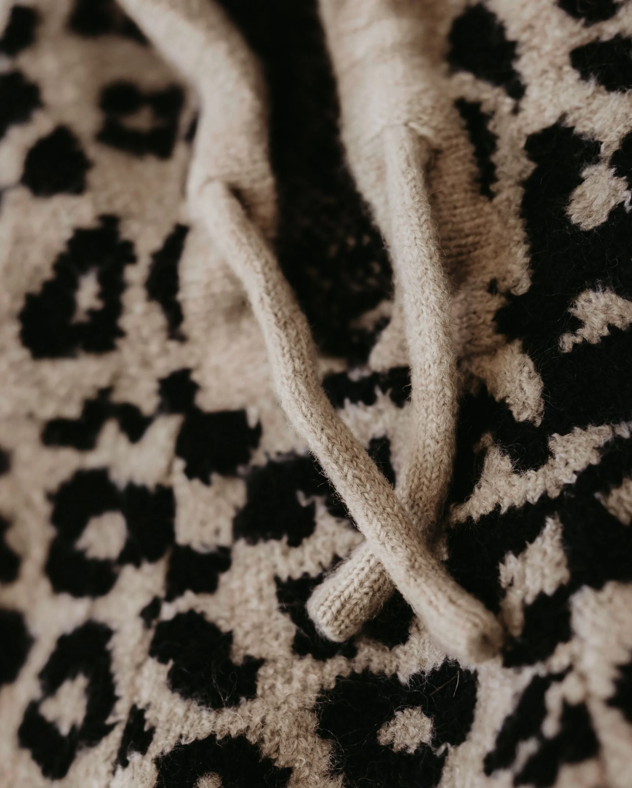 Milan Leopard Print Dog Hoodie - Image 7