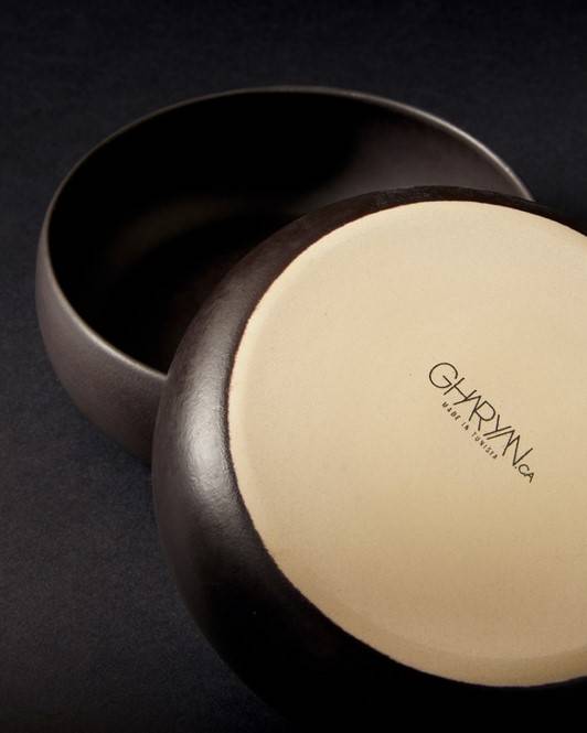Chef's Kiss Matte Black Pet Bowl - Image 3