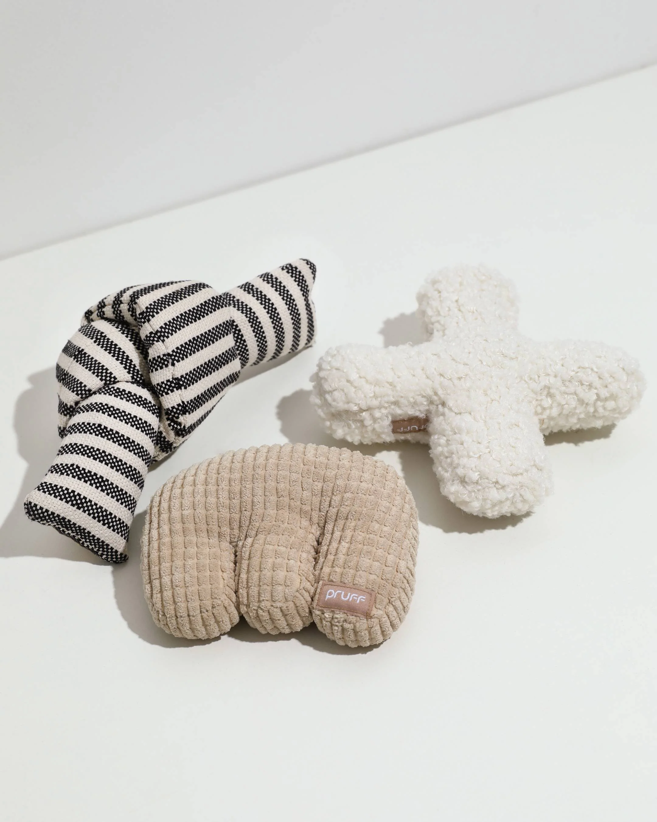 Cross My Heart Boucle Toy - Image 3