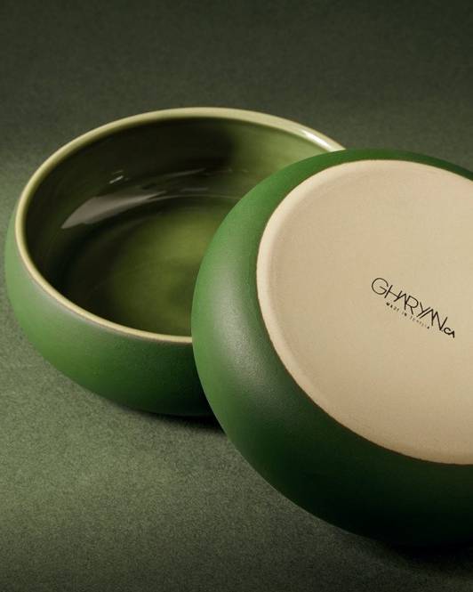Chef's Kiss Matte Green Pet Bowl - Image 3