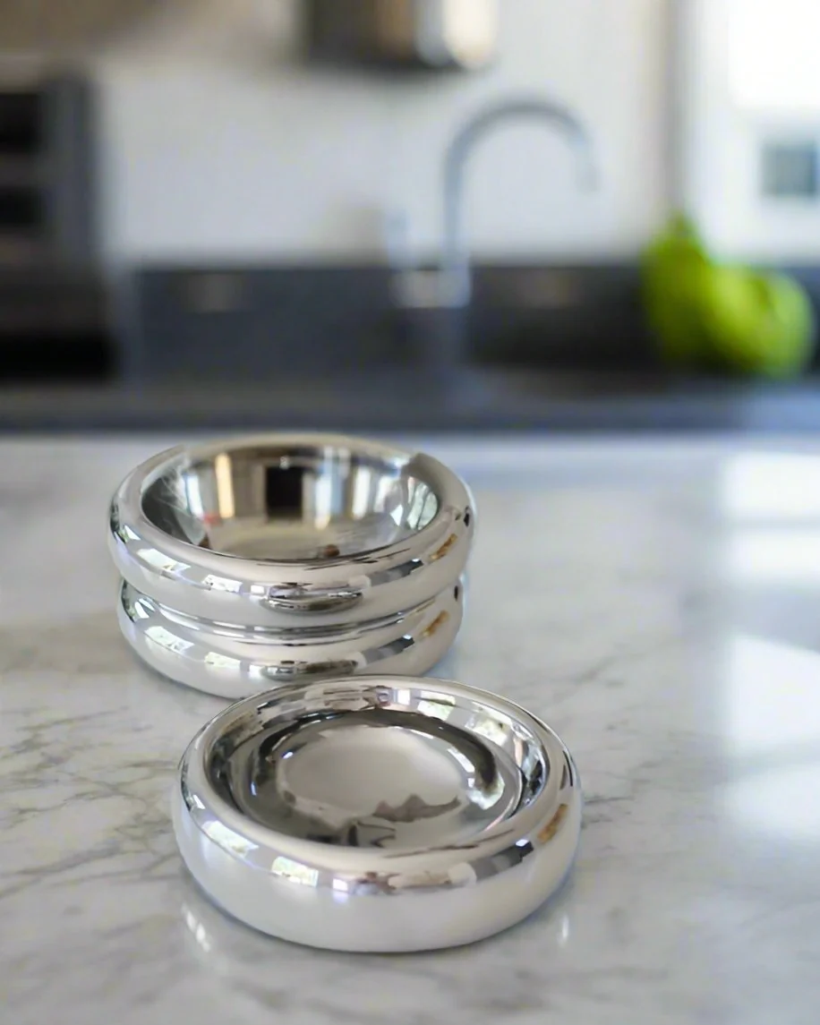 Modern Muse Halo Pet Bowl Set in Chrome - Image 3