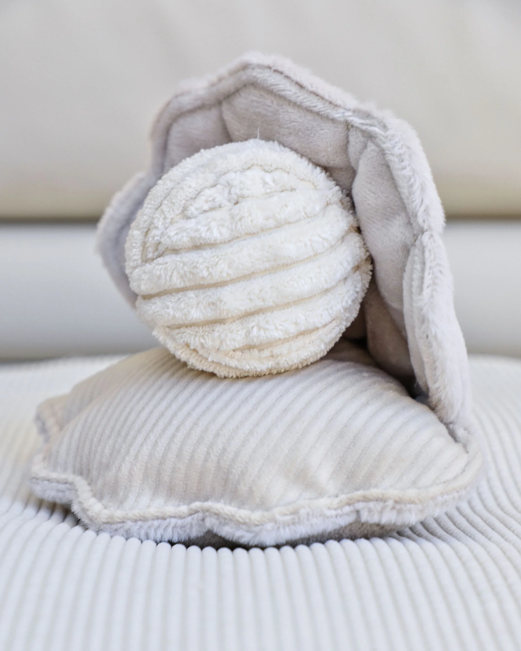 Pearl Next Door Plush Dog Toy - Image 5