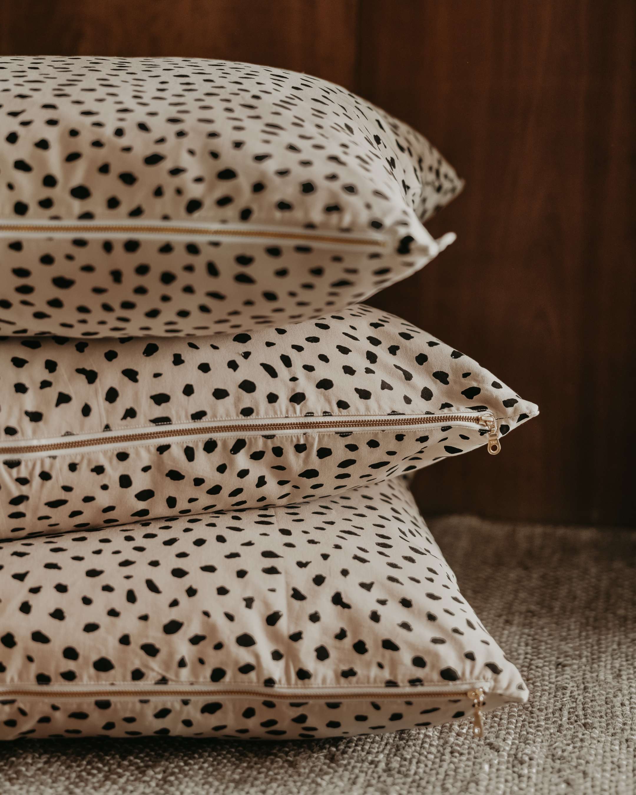 Apollo Dot Print Dog Bed