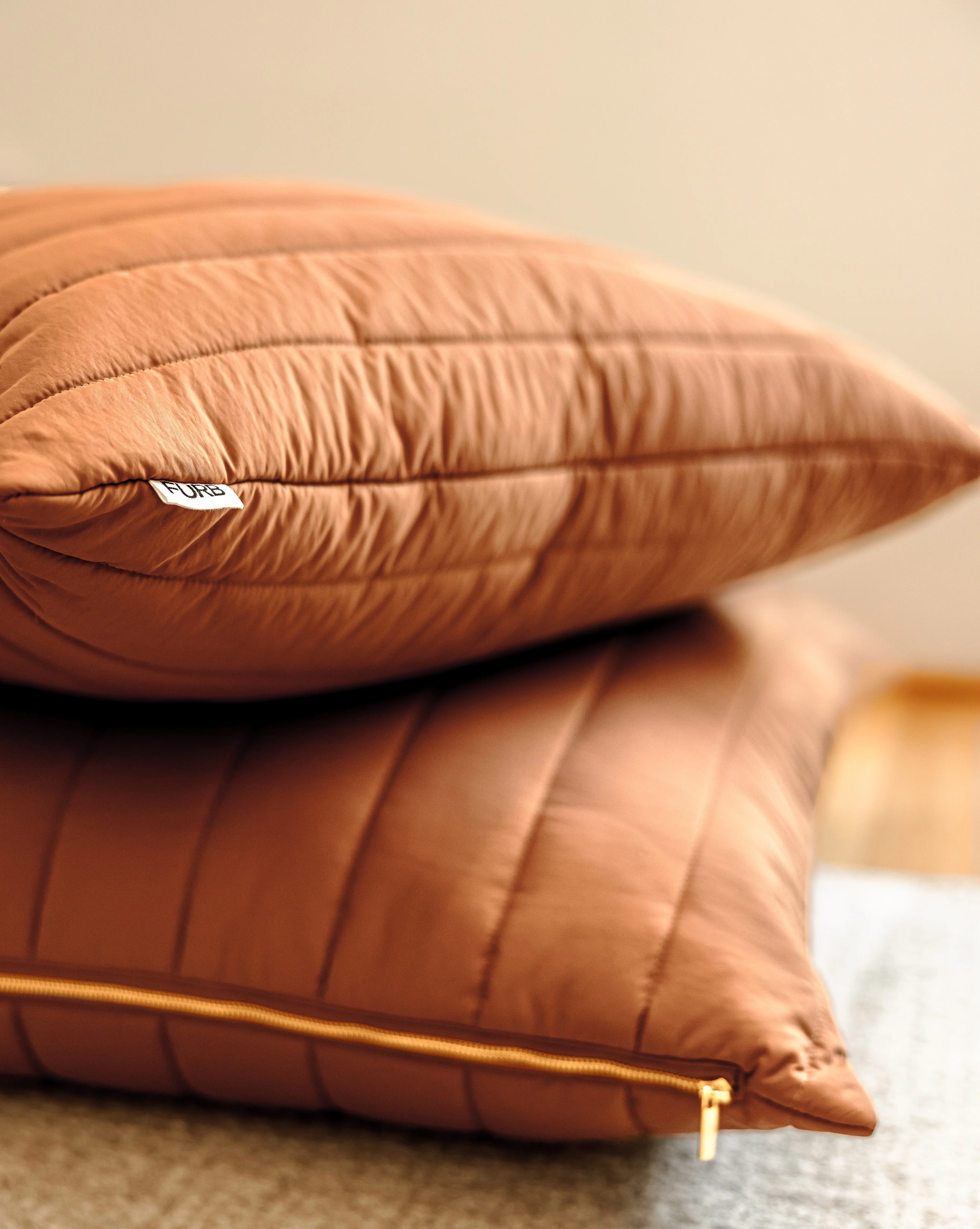 Alpine Rust Puffer Dog Bed - Image 3