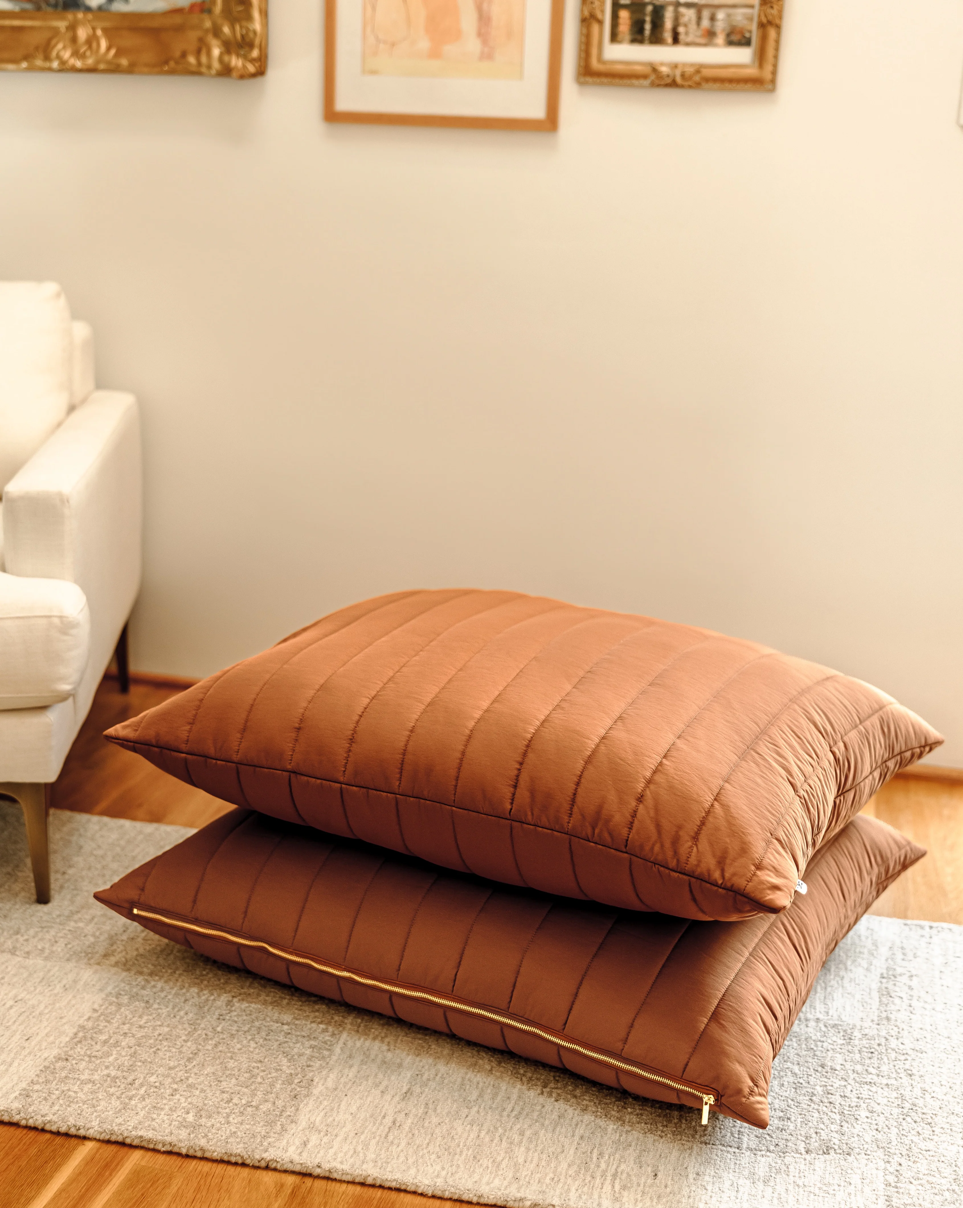 Alpine Rust Puffer Dog Bed - Image 4