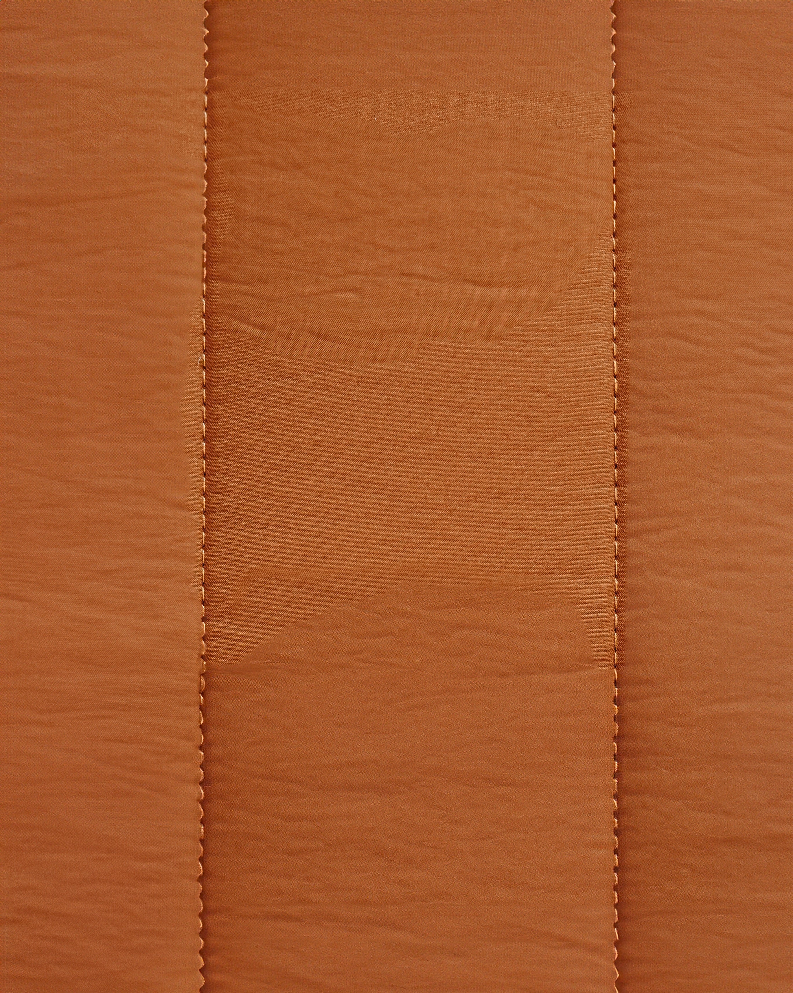 Alpine Rust Puffer Dog Bed - Image 5
