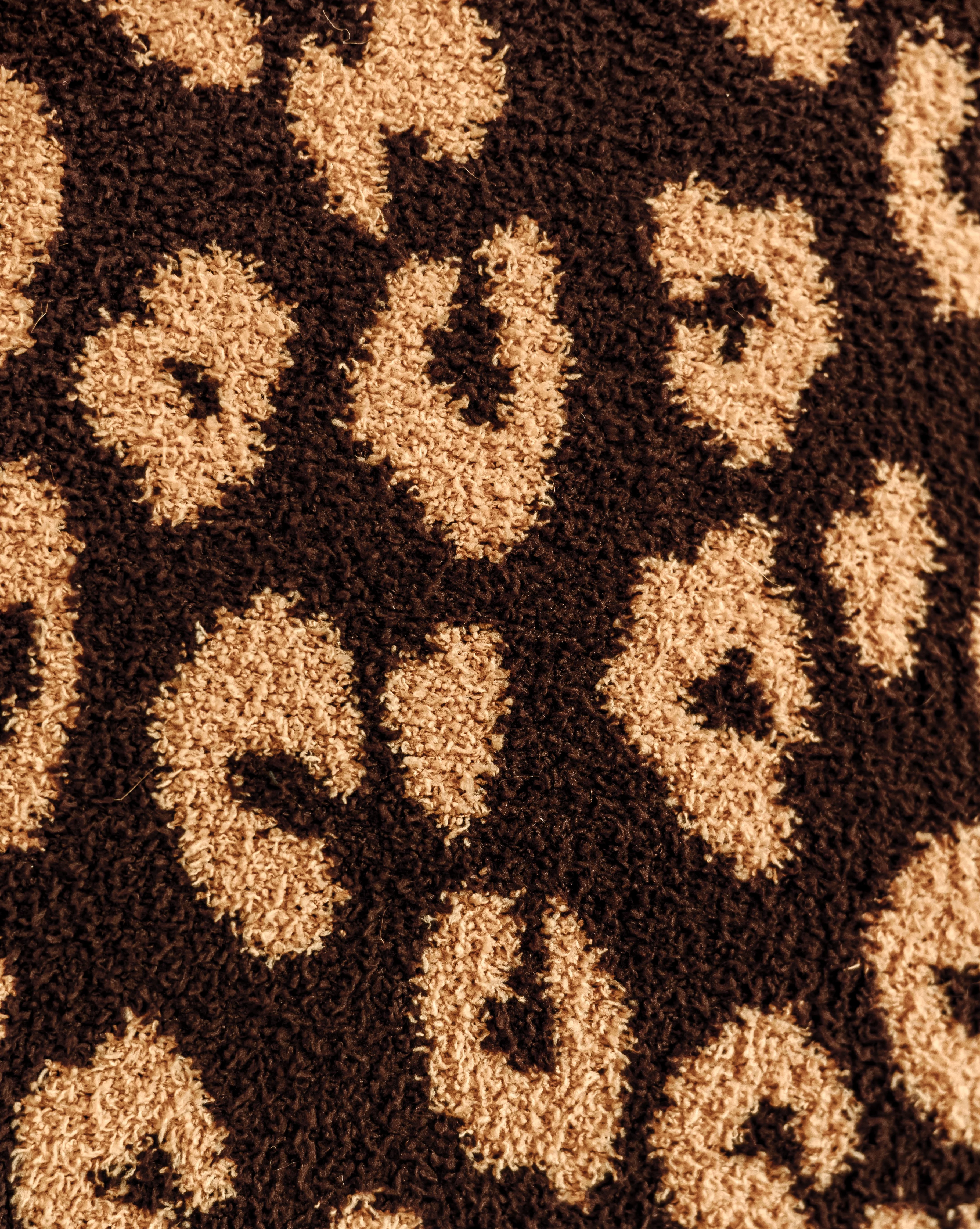 Snuggle Knit Brown Leopard Dog Mat - Image 5