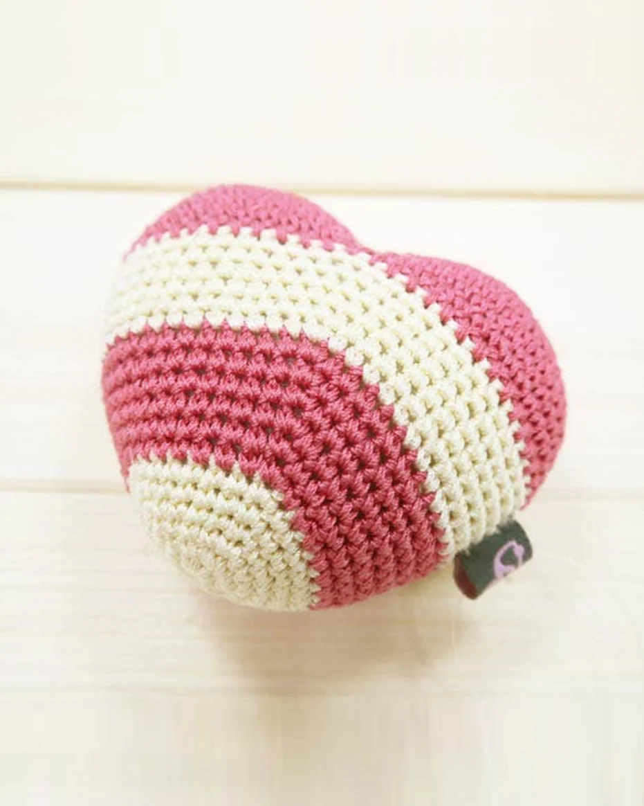 Love at First Bite Crochet Heart Dog Toy - Image 2