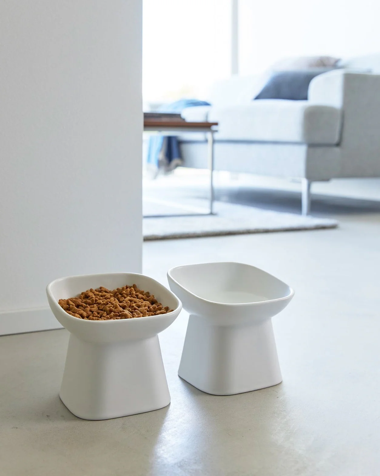 Café Canine White Tilted Dog Bowl - Image 3