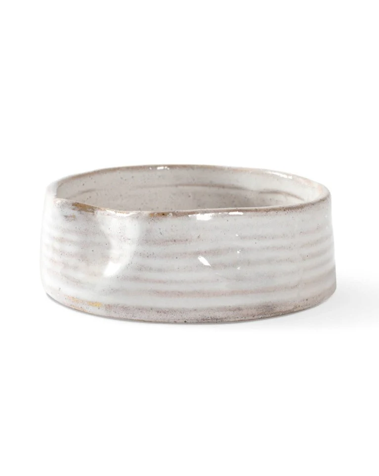 In the Groove White Ribbed Dog Bowl
