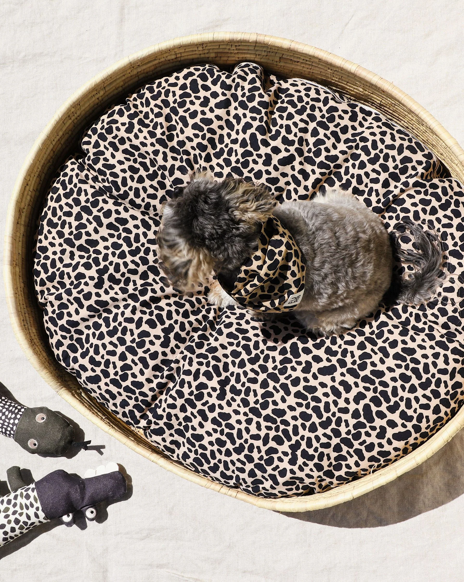 Mangrove Woven Palm Basket Bed - Image 10